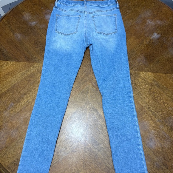 Old Navy Skinny Jeans - Picture 2 of 3